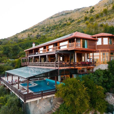 فندق Wooden House شكودر المظهر الخارجي الصورة