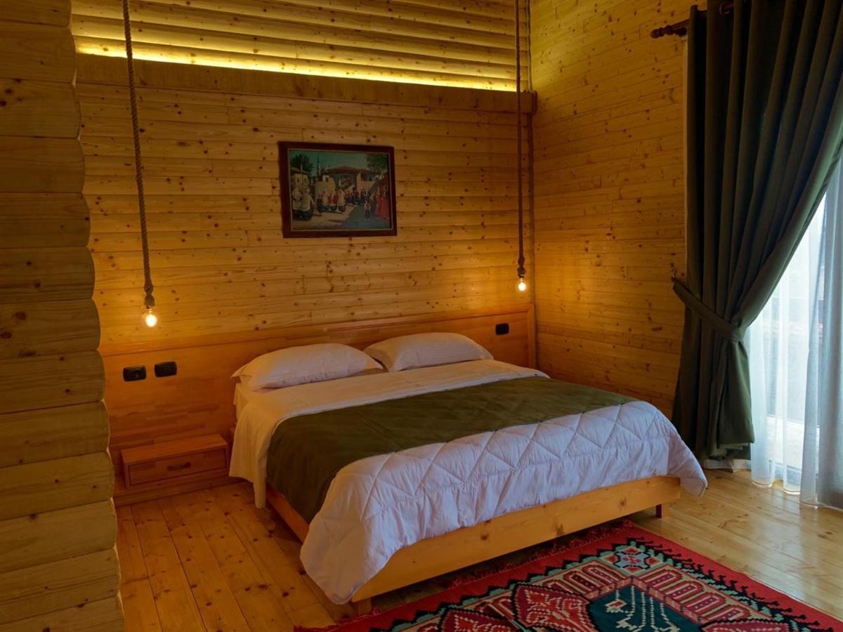 فندق Wooden House شكودر المظهر الخارجي الصورة